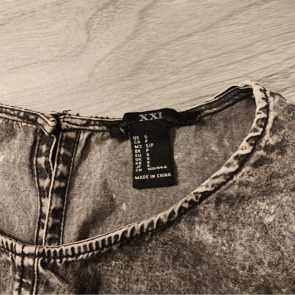 tank top - Picture 3 of 4
